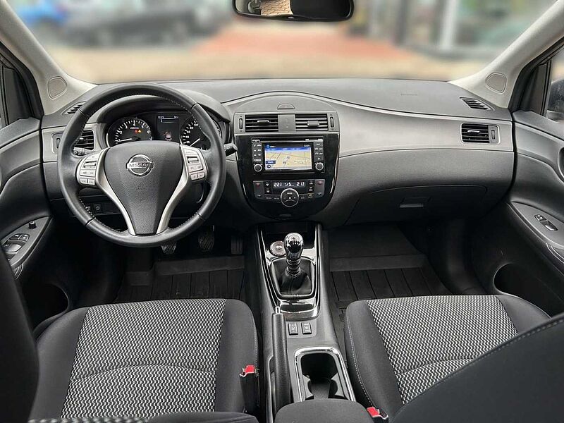 Nissan Pulsar Acenta